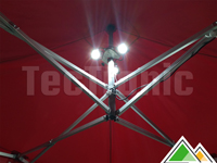 Éclairage LED suspensible pour faire des marchées, expositions ou foires.