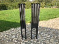 Tente pliante pliée mesure 1,6 m et est facile à porter