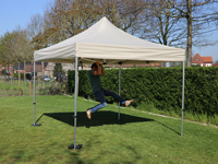 Tente gazebo robuste, une personne adulte peut s'y suspendre!