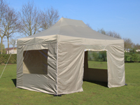 Set de parois latérales comprises (2 fenêtres, 1 porte en 1 paroi opaque)